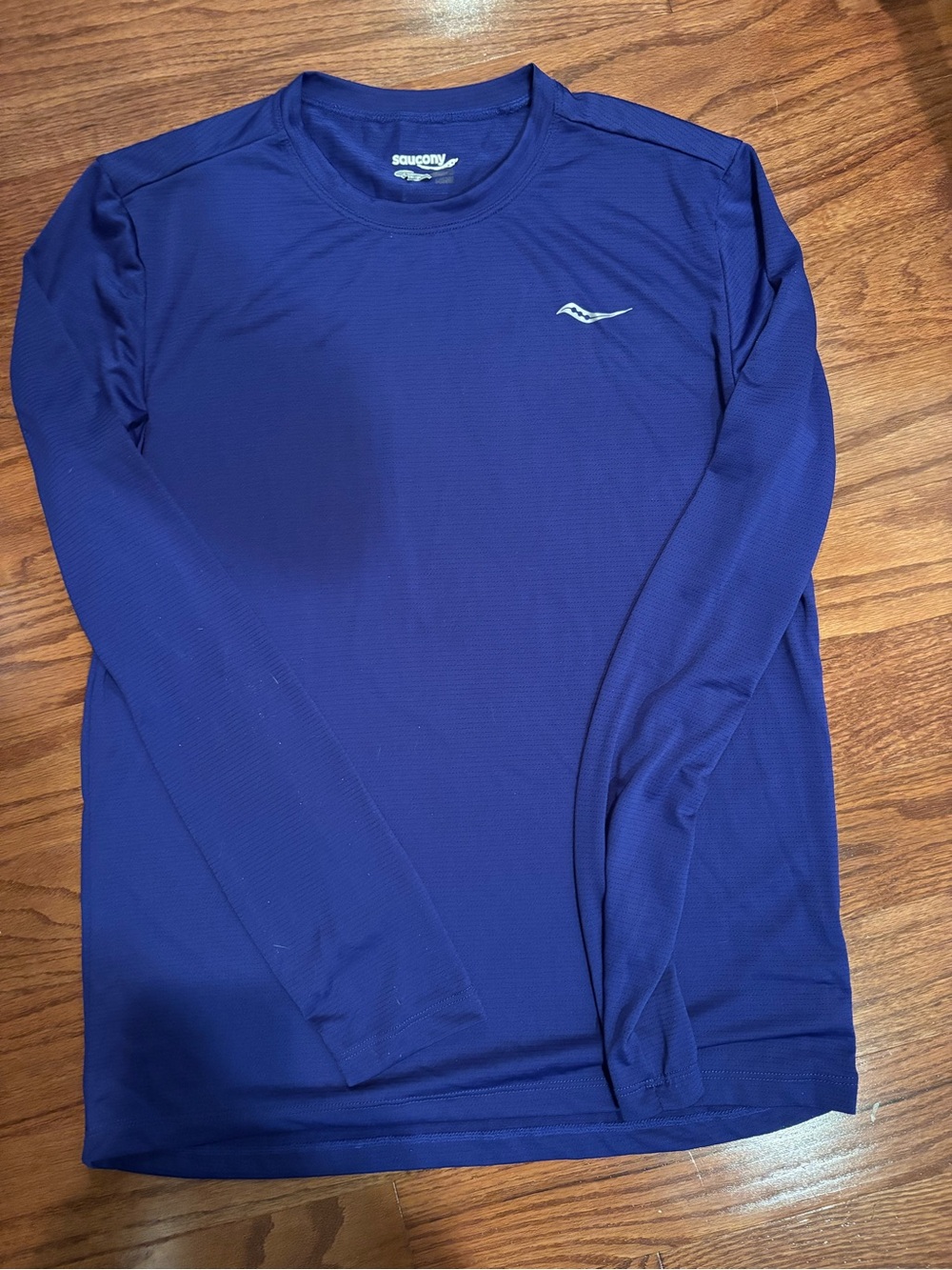 Saucony Men’s Long-Sleeve Performance Shirt — Purple, Small